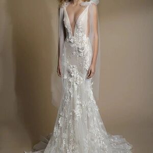 Galia Lahav g-104
